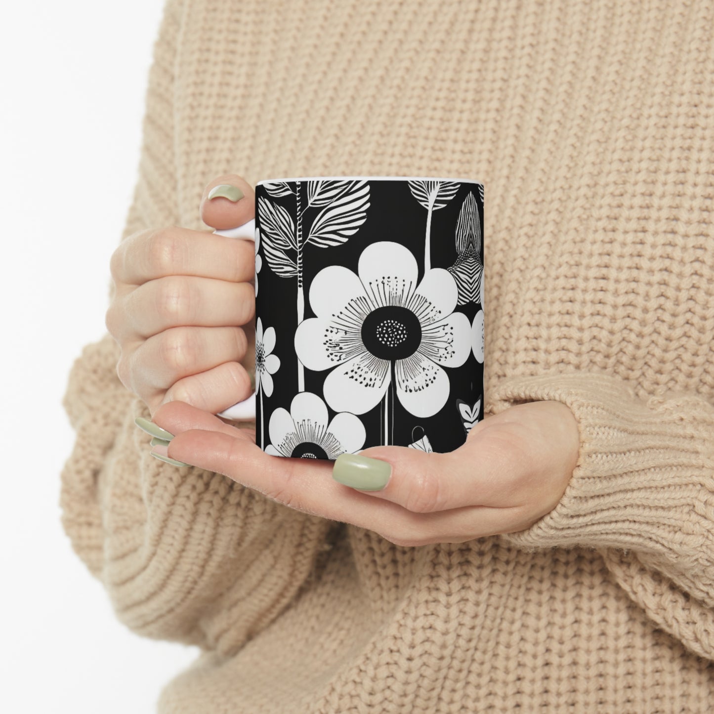 Black and White Poppies Mod Pop Art Decorative Hot Coffee Tea Chia Beverage Ceramic Mug 11oz