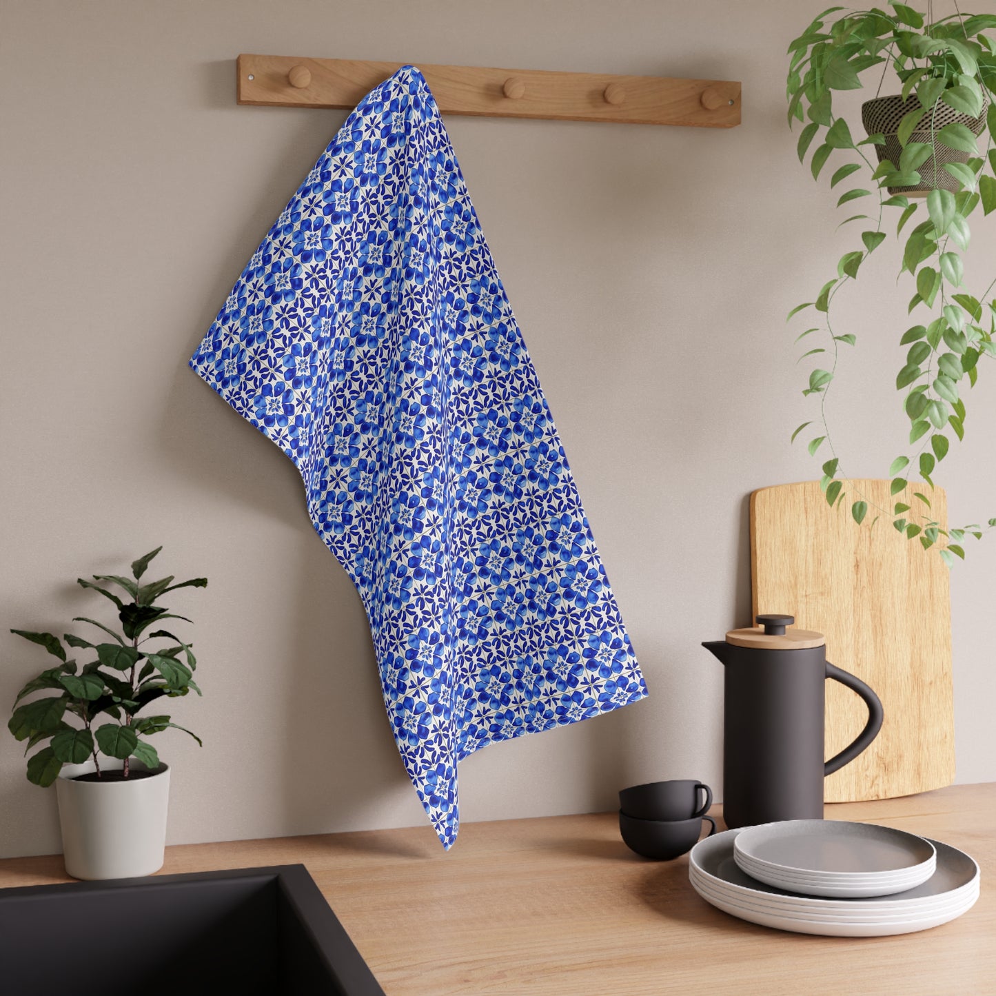 Italian Cucina Blue and White Watercolor Tile Pattern Decorative Kitchen Tea Towel/Bar Towel