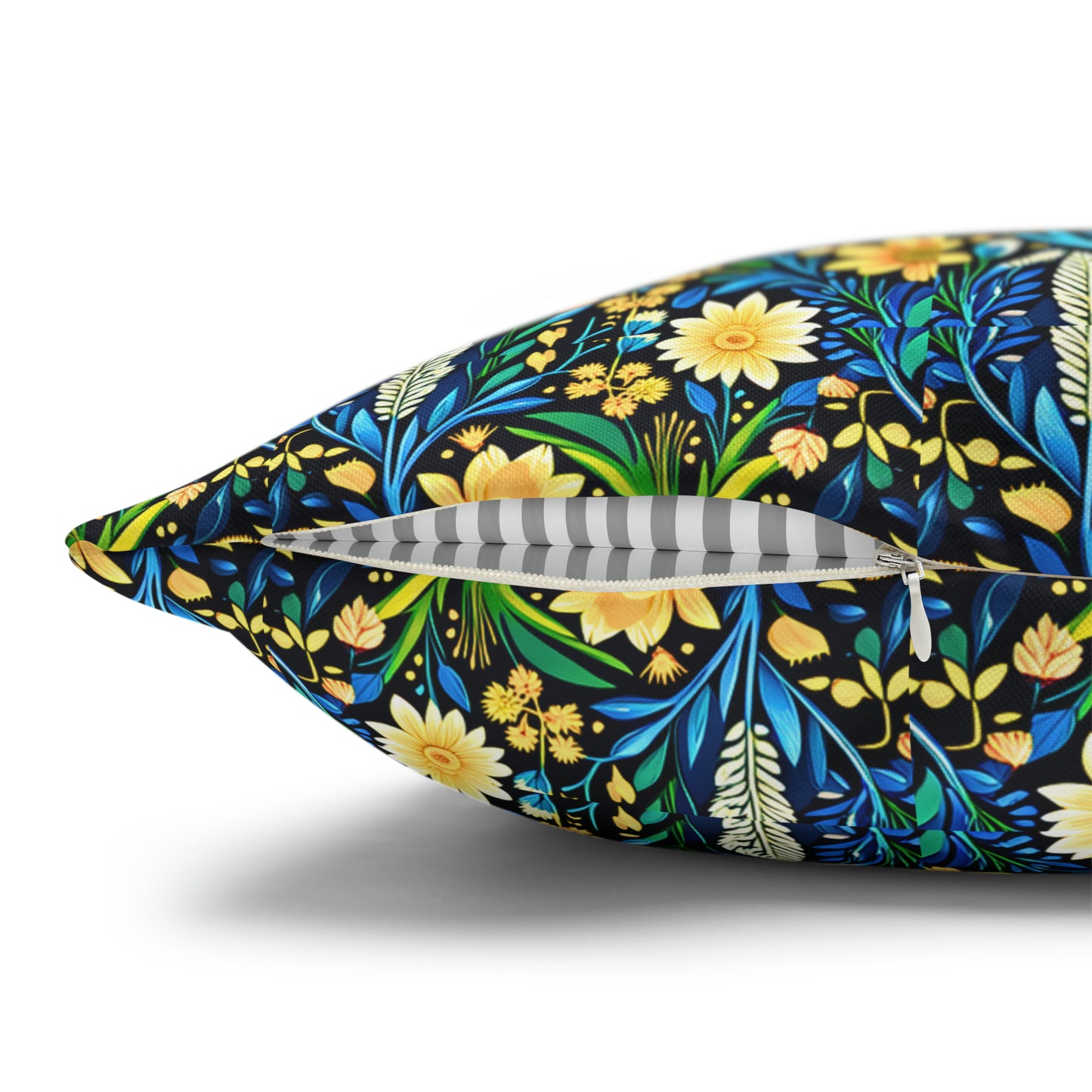 Hyde Park London Early English Daffodil Spring Flowers Decorative Accent Spun Polyester Pillow Cover