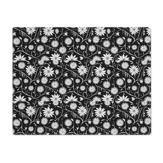 Field of Scandinavian Black and White Daisies 1970s Floral Pattern Decorative Tablescape Dining Entertaining Placemat, 1pc